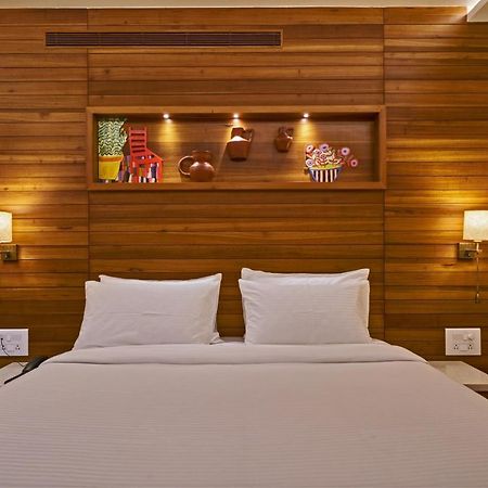Hotel Atharv Top Rated Business Hotel In Kolhapur Zewnętrze zdjęcie