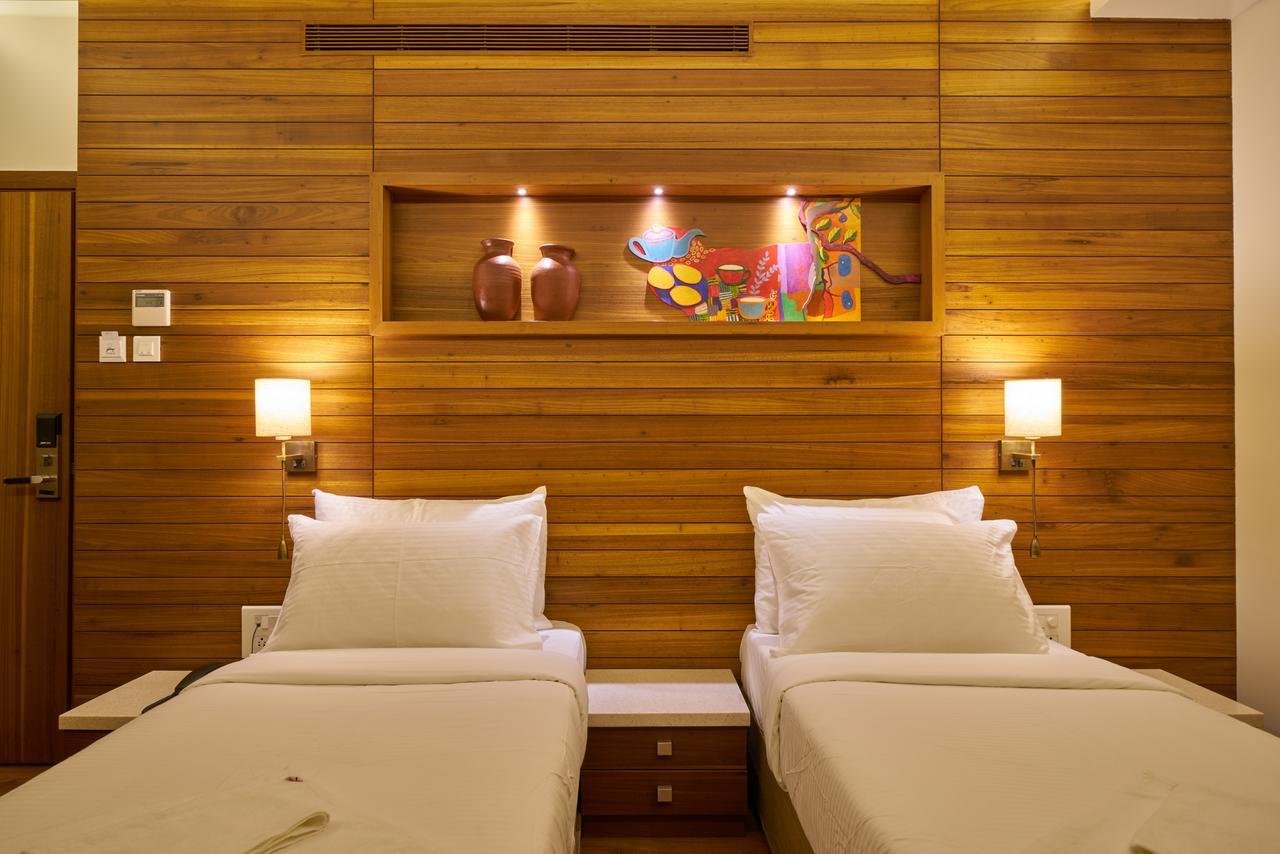 Hotel Atharv Top Rated Business Hotel In Kolhapur Zewnętrze zdjęcie