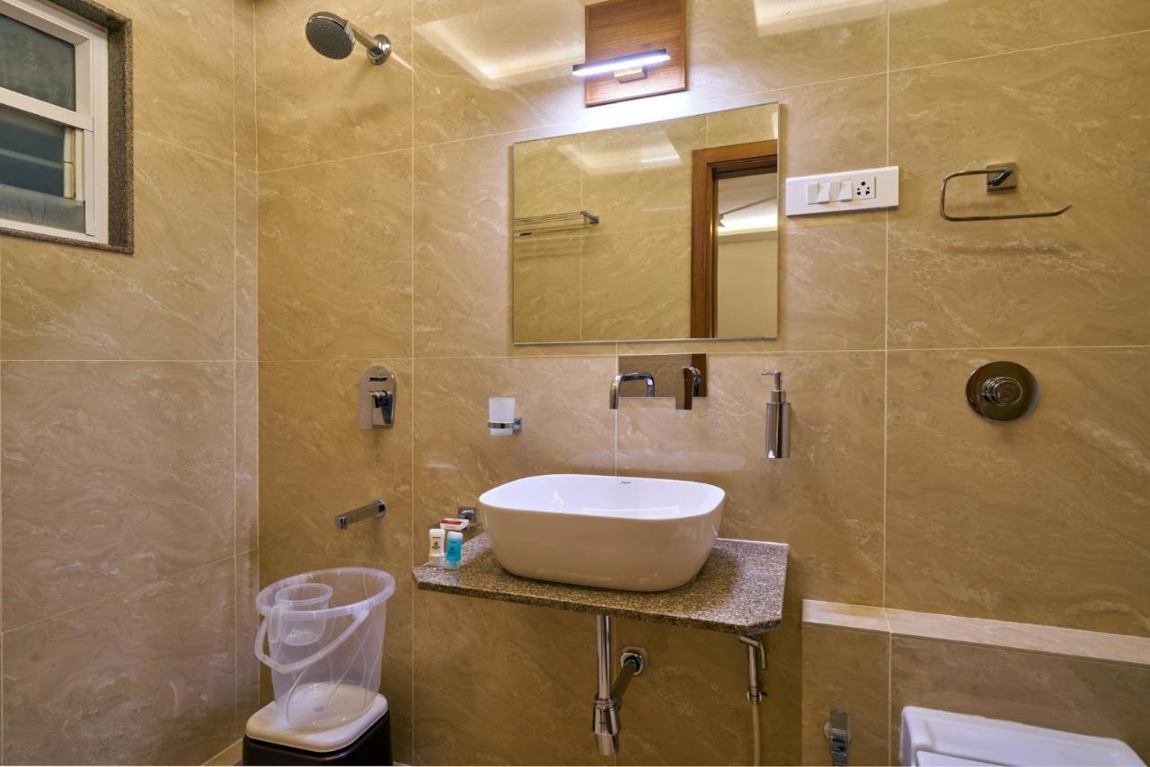 Hotel Atharv Top Rated Business Hotel In Kolhapur Zewnętrze zdjęcie